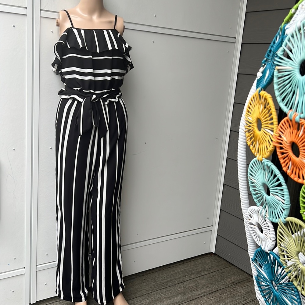 Elegant sexy black and white jumpsuit size 4